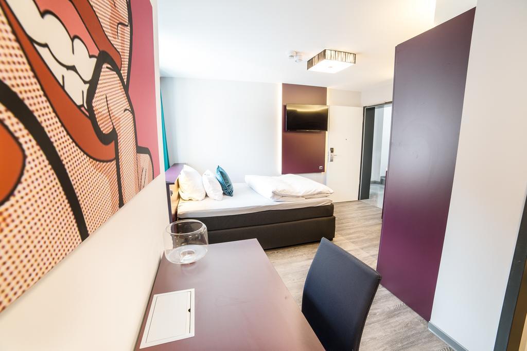 Luxstay Friedberg - Self-Check-In Δωμάτιο φωτογραφία