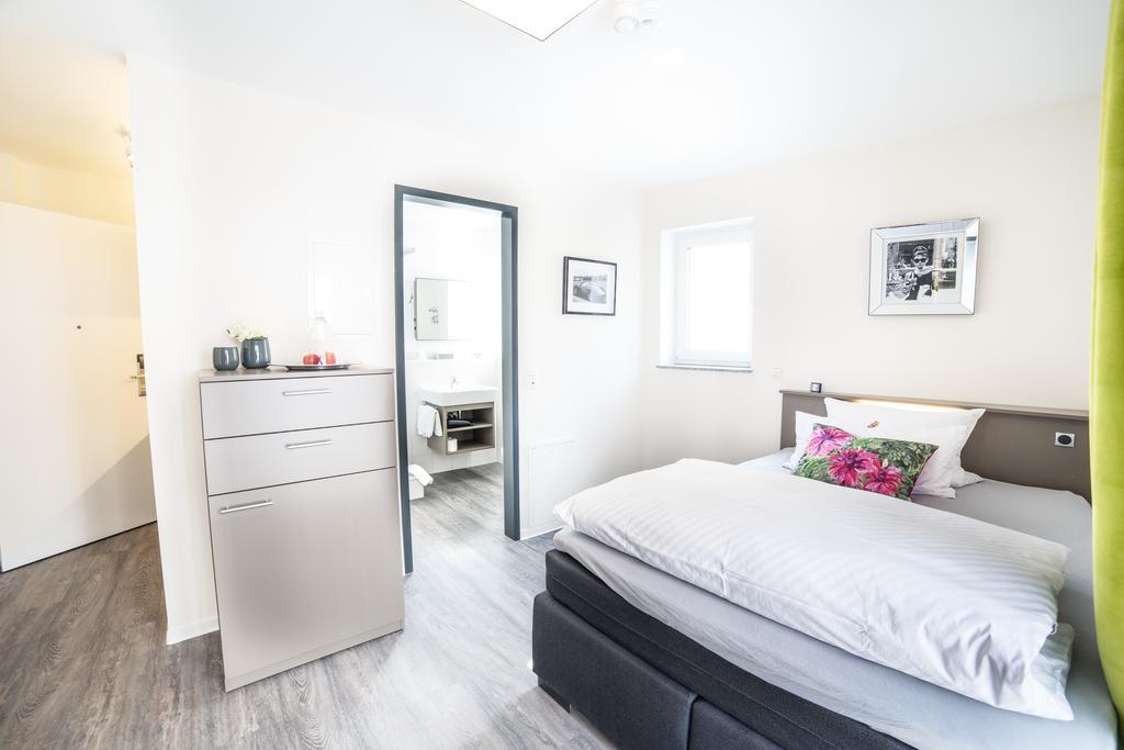 Luxstay Friedberg - Self-Check-In Δωμάτιο φωτογραφία