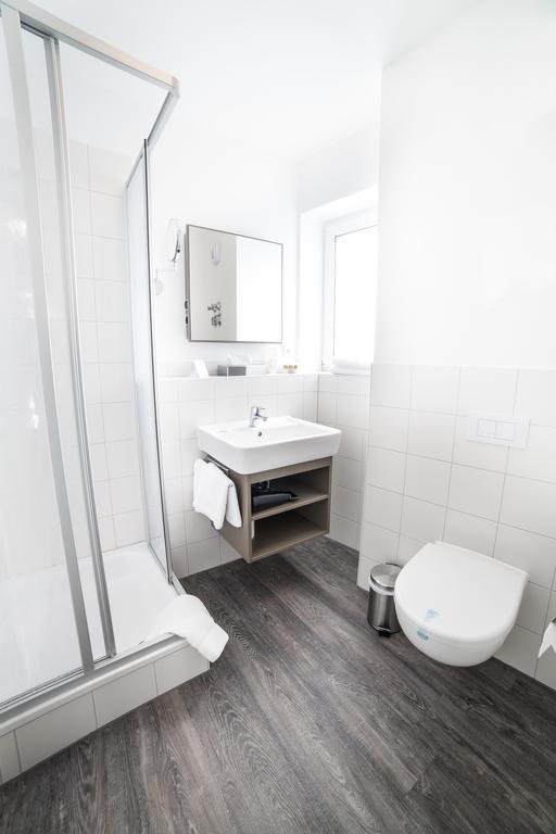 Luxstay Friedberg - Self-Check-In Δωμάτιο φωτογραφία